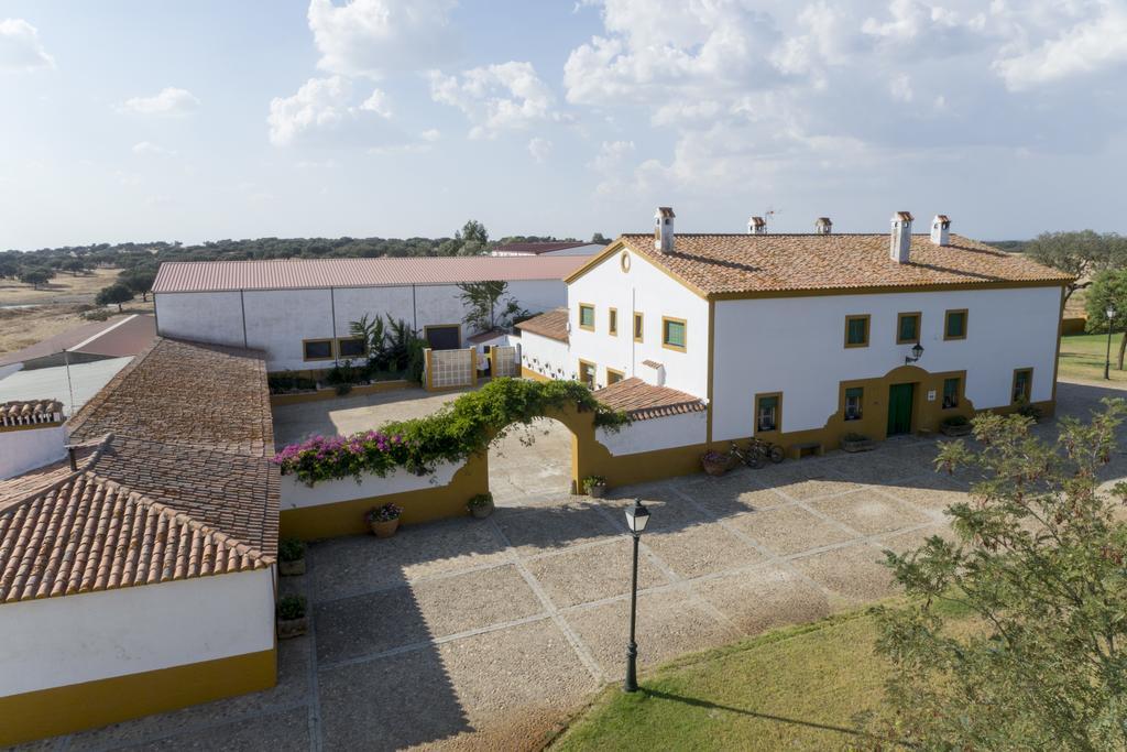 Casa Rural Dehesa De Solana Herrera de Alcántara Esterno foto